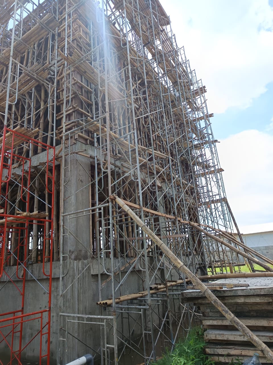 Pembuatan Toren Air Peternakan